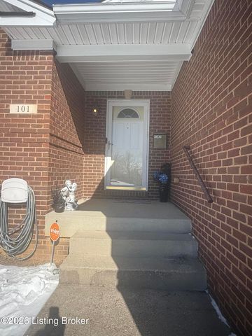 101 Turnberry Dr, Frankfort, KY 40601