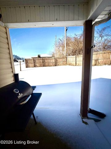 101 Turnberry Dr, Frankfort, KY 40601