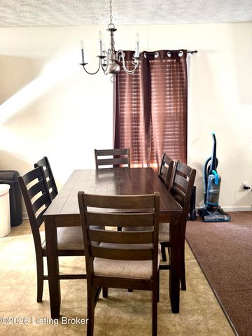 101 Turnberry Dr, Frankfort, KY 40601