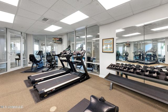 1200 Beach Drive, 1203, Gulfport, MS 39507
