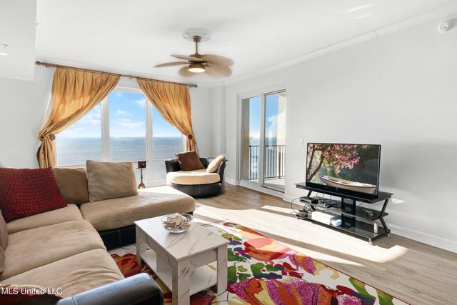 1200 Beach Drive, 1203, Gulfport, MS 39507