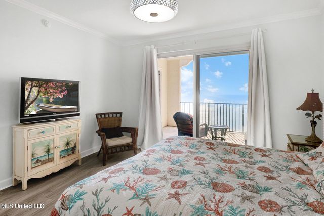 1200 Beach Drive, 1203, Gulfport, MS 39507