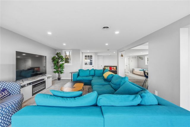 3376 Edgemere Drive, Greece, NY 14612