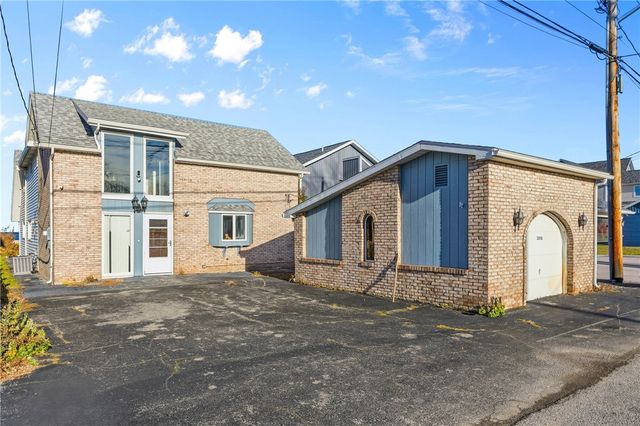 3376 Edgemere Drive, Greece, NY 14612