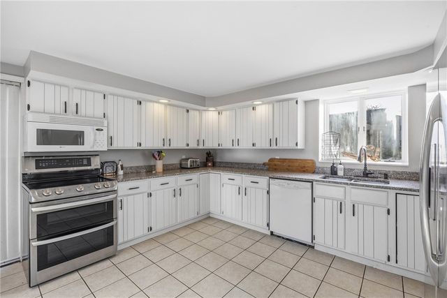 3376 Edgemere Drive, Greece, NY 14612