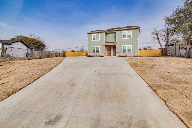 3155 N Glen Garden Drive N 3155, Fort Worth, TX 76119