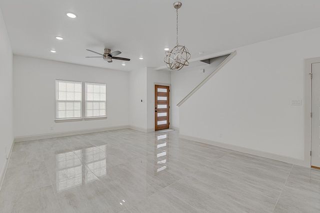 3155 N Glen Garden Drive N 3155, Fort Worth, TX 76119