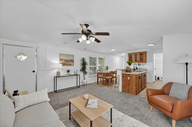 143 White Oak Street, Alvarado, TX 76009