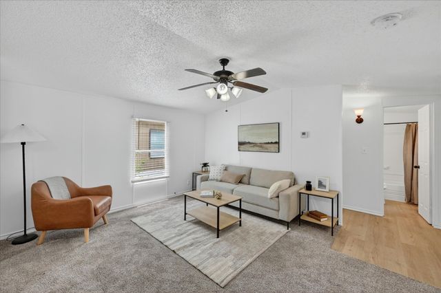 143 White Oak Street, Alvarado, TX 76009