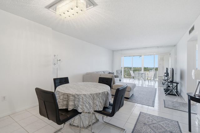 3850 Washington Street 1003, Hollywood, FL 33021