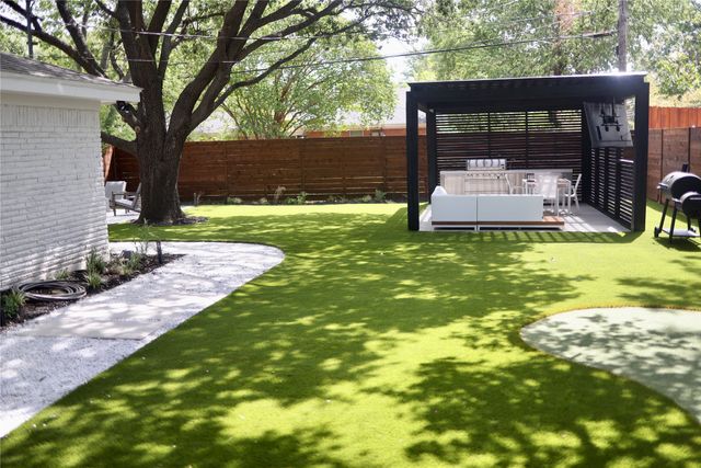 1428 Dorris Street, Hurst, TX 76053