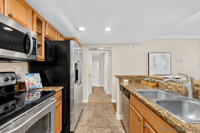 15277 Maturin Drive 54, San Diego, CA 92127
