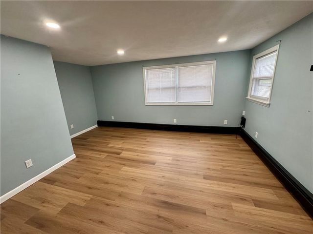 75 Hobson Avenue, North Providence, RI 02911