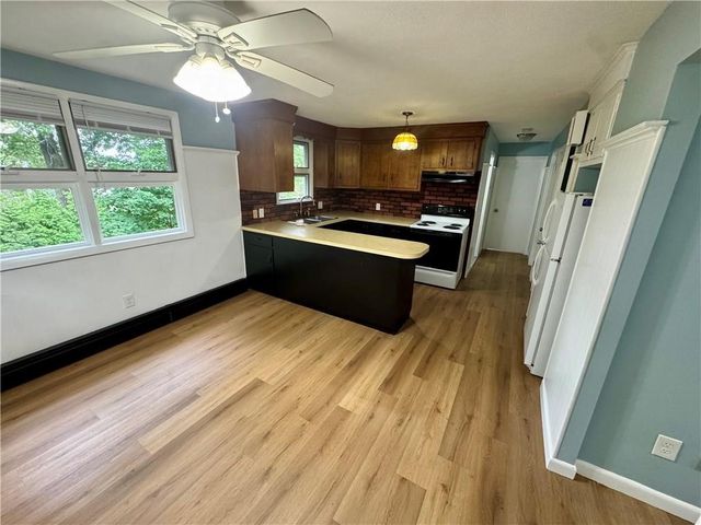 75 Hobson Avenue, North Providence, RI 02911