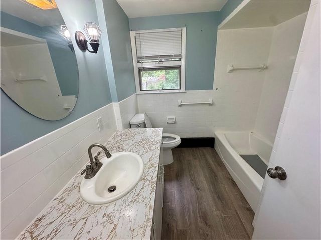 75 Hobson Avenue, North Providence, RI 02911