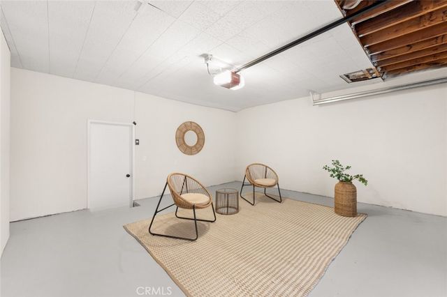 7426 Mulholland Drive, Los Angeles, CA 90046