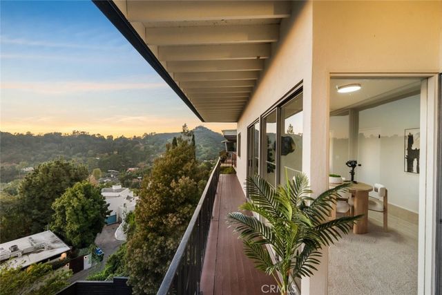 7426 Mulholland Drive, Los Angeles, CA 90046