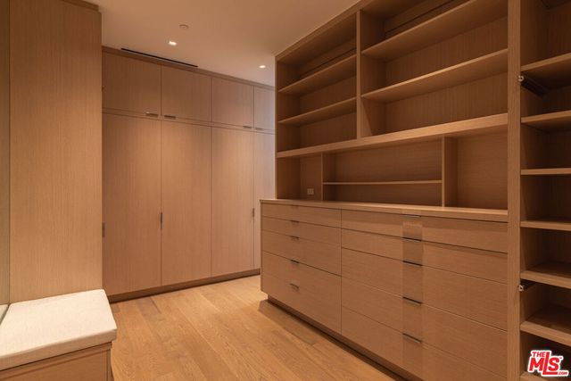 9011 Alto Cedro Drive, Beverly Hills, CA 90210