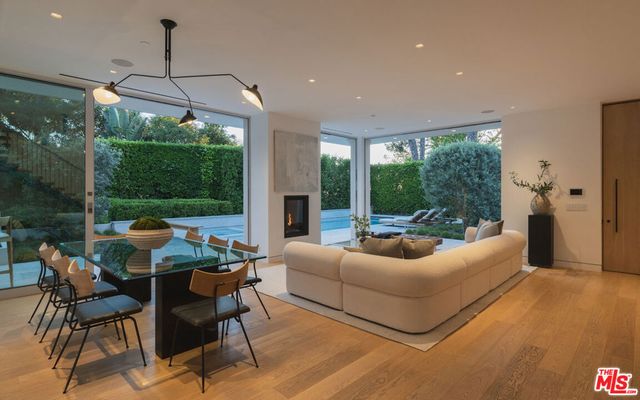 9011 Alto Cedro Drive, Beverly Hills, CA 90210