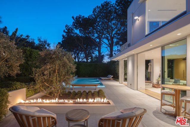 9011 Alto Cedro Drive, Beverly Hills, CA 90210