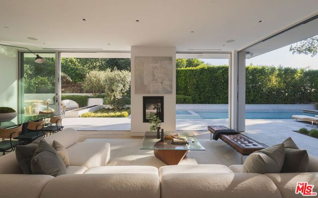 9011 Alto Cedro Drive, Beverly Hills, CA 90210