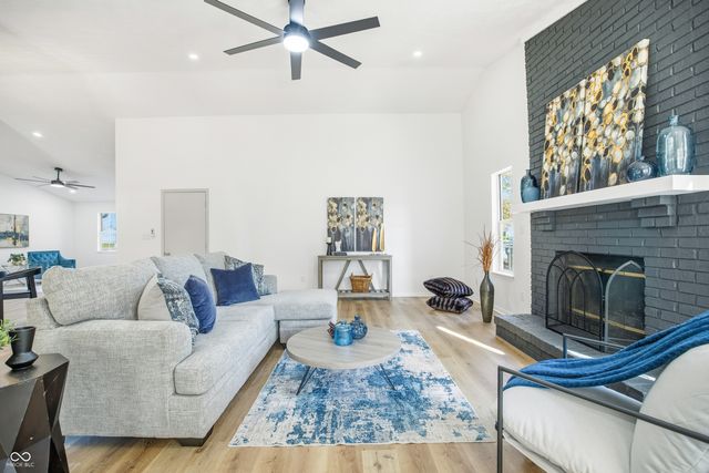 241 Deborah Lane, Whiteland, IN 46184