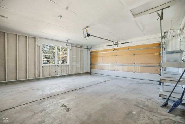 241 Deborah Lane, Whiteland, IN 46184