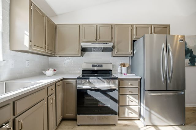 241 Deborah Lane, Whiteland, IN 46184