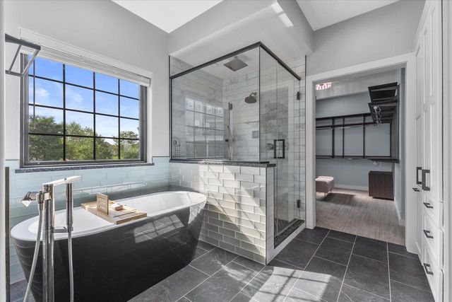 N57W19691 Holly COURT, Menomonee Falls, WI 53051