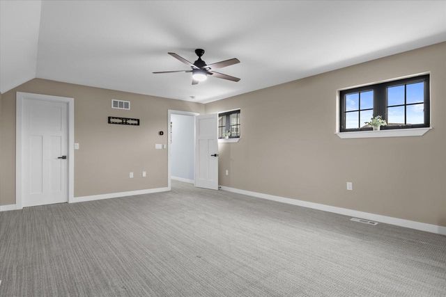 N57W19691 Holly COURT, Menomonee Falls, WI 53051