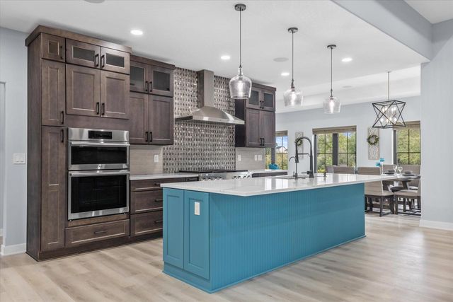 N57W19691 Holly COURT, Menomonee Falls, WI 53051