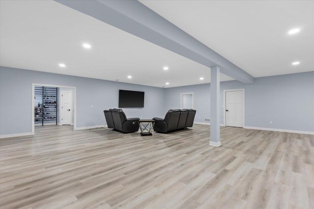 N57W19691 Holly COURT, Menomonee Falls, WI 53051