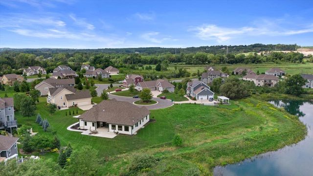 N57W19691 Holly COURT, Menomonee Falls, WI 53051