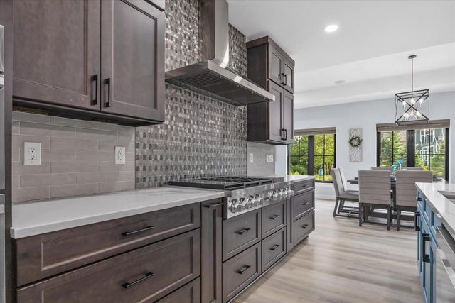 N57W19691 Holly COURT, Menomonee Falls, WI 53051