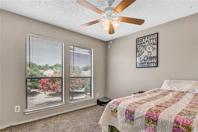 400 Fall Circle A-D, College Station, TX 77840