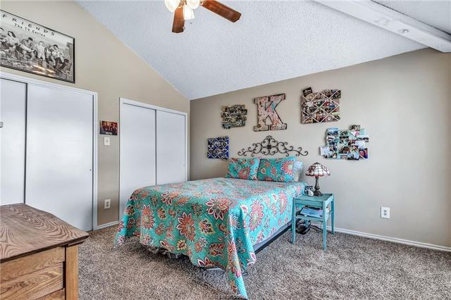 400 Fall Circle A-D, College Station, TX 77840