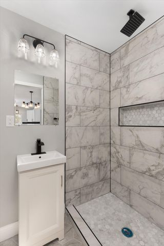 19350 Littlefield Street, Detroit, MI 48235