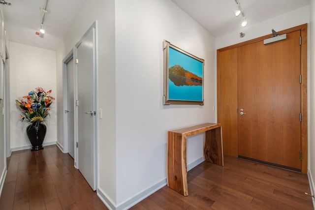 501 N Clinton Street 903, Chicago, IL 60654