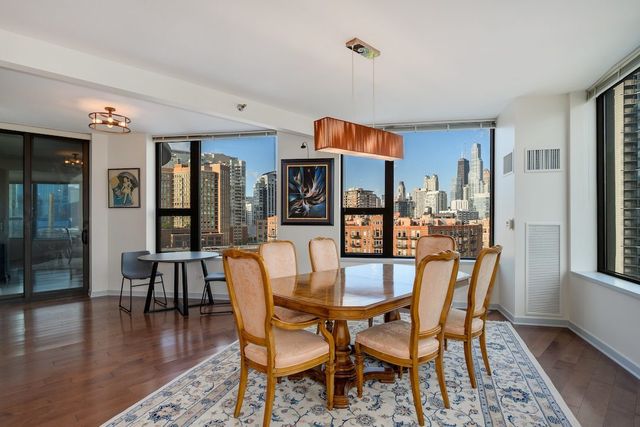 501 N Clinton Street 903, Chicago, IL 60654