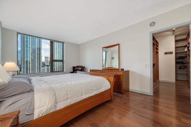501 N Clinton Street 903, Chicago, IL 60654