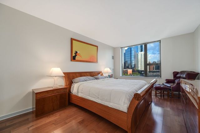 501 N Clinton Street 903, Chicago, IL 60654