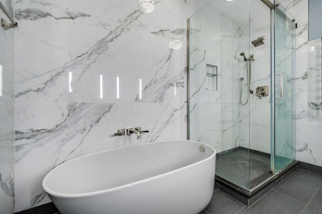 501 N Clinton Street 903, Chicago, IL 60654