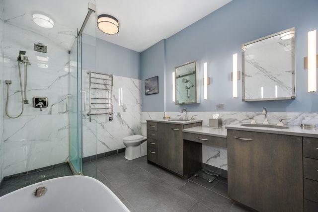 501 N Clinton Street 903, Chicago, IL 60654