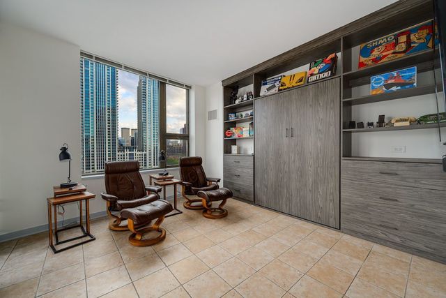 501 N Clinton Street 903, Chicago, IL 60654
