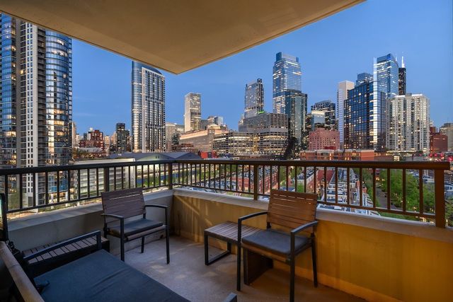 501 N Clinton Street 903, Chicago, IL 60654