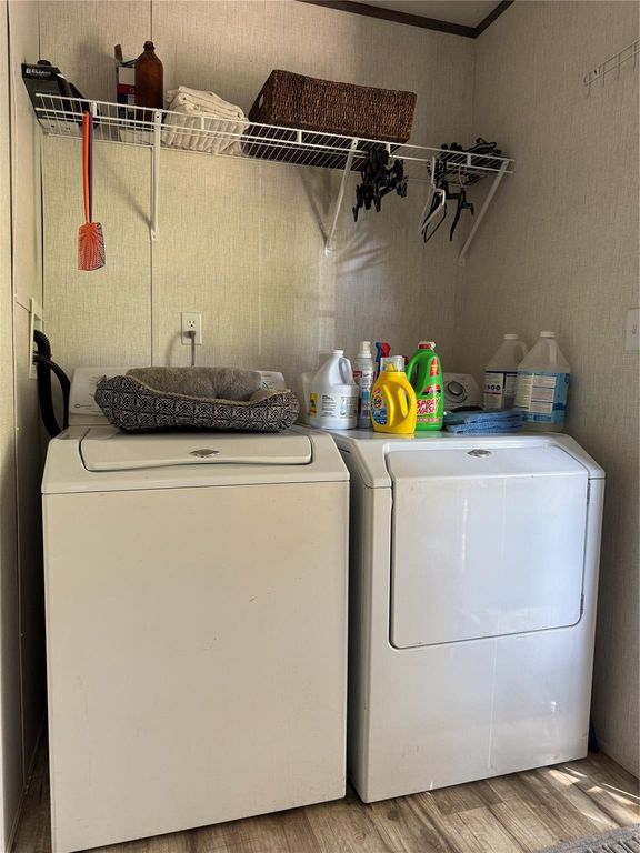 Image 19 of property listing at 521 Southwood Shores Drive, Coldspring, TX 77331