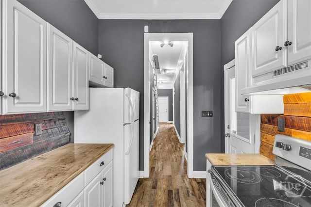 522 Nicoll Street, Savannah, GA 31401