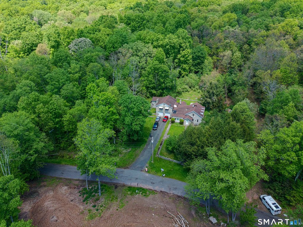 2501 Old Hebron Road, Glastonbury, CT 06033