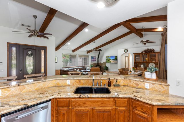 40863 Sierra Drive D, Three Rivers, CA 93271