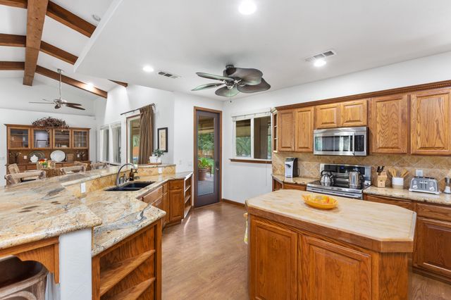 40863 Sierra Drive D, Three Rivers, CA 93271